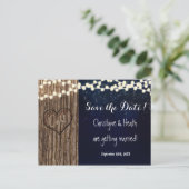 Carte Postale Rustique Carved Tree Heart Date de s (Debout devant)