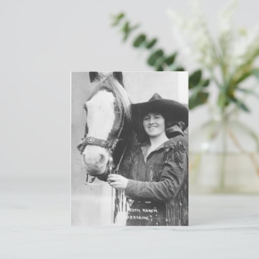 Carte Postale Ruth Roach et son cheval. (Debout devant)