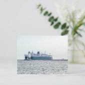 Carte Postale S.S. Badger émergeant du brouillard (Debout devant)