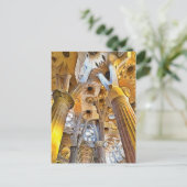 Carte Postale Sagrada Familia. Intérieur. Vue 16. (Debout devant)