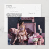Carte Postale Saint Valentin Beauté en Lingerie sur le canapé (Devant / Derrière)