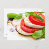 Carte Postale Salade Caprese. Tranches de tomates et de mozzarel (Devant / Derrière)