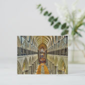 Carte postale Salisbury Cathedral Interior (Debout devant)