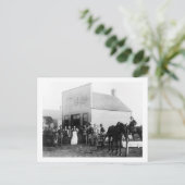 Carte Postale Salon vintage Frontier Town (Debout devant)