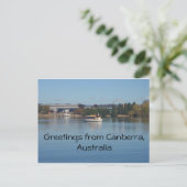 Carte Postale Salutations de Canberra, Australie (Debout devant)