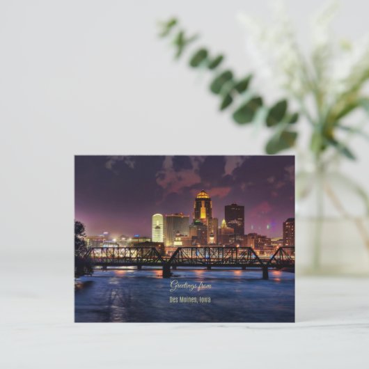 Carte Postale Salutations de Des Moines, Iowa (Debout devant)