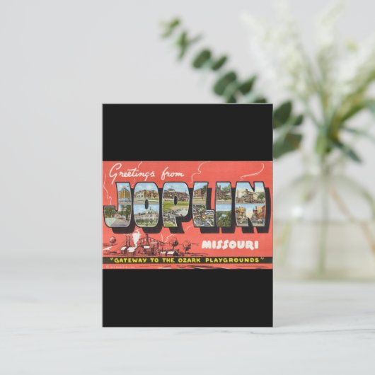 Carte Postale Salutations de Joplin (Debout devant)