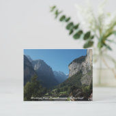 Carte Postale Salutations de Lauterbrunnen, Suisse 1 (Debout devant)