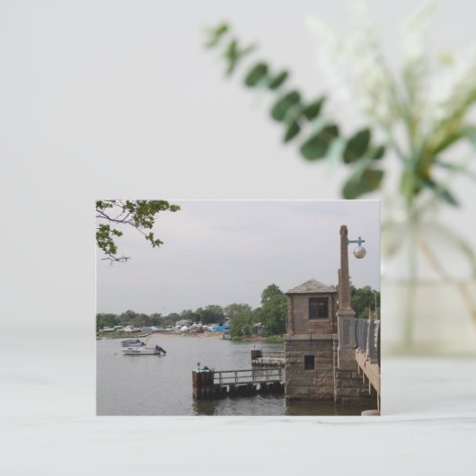 Carte Postale Salutations de Long Island (Debout devant)