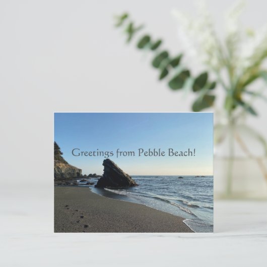 Carte Postale Salutations de Pebble Beach ! (Debout devant)