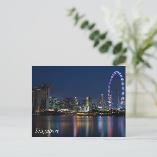 Carte Postale Salutations de Singapour (Debout devant)