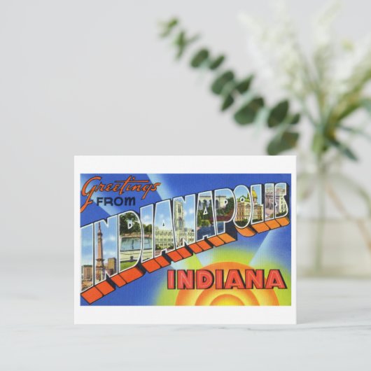 Carte Postale Salutations d'Indianapolis (Debout devant)