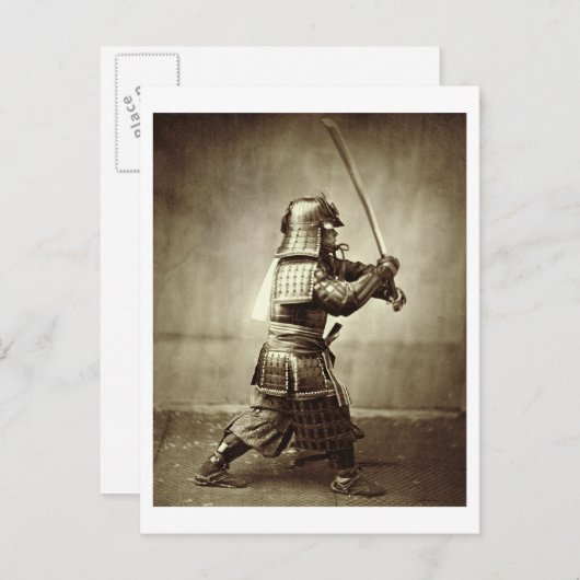Carte Postale Samouraï avec épée relevée, c.1860 (imprimé albume (Devant / Derrière)