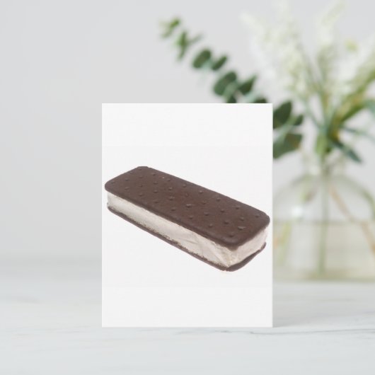 Carte Postale Sandwich à la crème glacée (Debout devant)