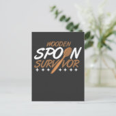 Carte Postale sarcasme de survivant en cuillère de bois blague s (Debout devant)