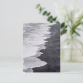 Carte Postale Scène de plage en noir et blanc (Debout devant)