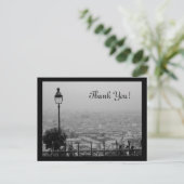 Carte Postale Scène parisienne noir et blanc Merci (Debout devant)