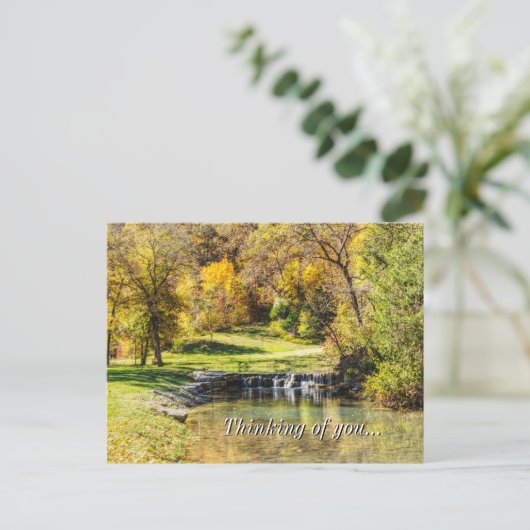 Carte Postale Scène sereine à Dogwood Creek en pensant à toi (Debout devant)