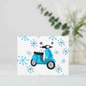 Carte Postale Scooter bleu (Debout devant)