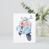 Carte Postale scooter bleu vintage avec fleurs (Debout devant)