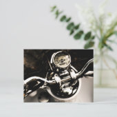 Carte Postale Scooter vintage (Debout devant)