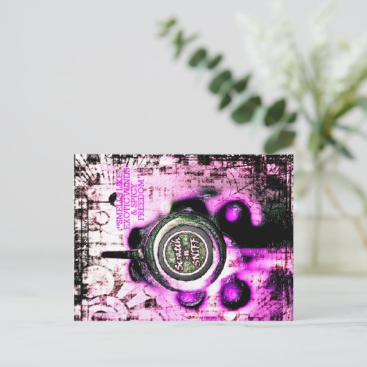 Carte Postale Scratch & Sniff... (Debout devant)