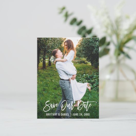 Carte Postale Script de brosse moderne Enregistrer notre date Co (Debout devant)