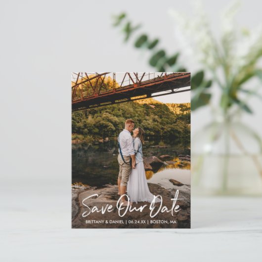 Carte Postale Script manuscrit Couple Photo Économisez Notre Dat (Debout devant)