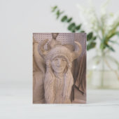 Carte Postale Sculpture de tête indienne (Debout devant)