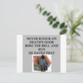 Carte Postale sdoorbell de la mort (Debout devant)