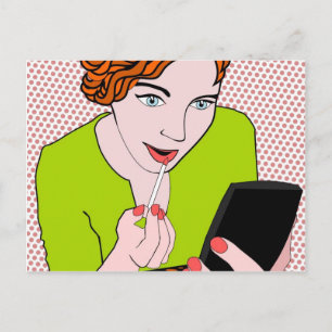 Carte Postale Se maquiller en appliquant un brillant de lèvre