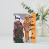 Carte Postale Secouer une main Faire un ami (Debout devant)