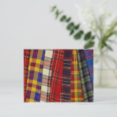 Carte Postale Sélection de tartans (Debout devant)