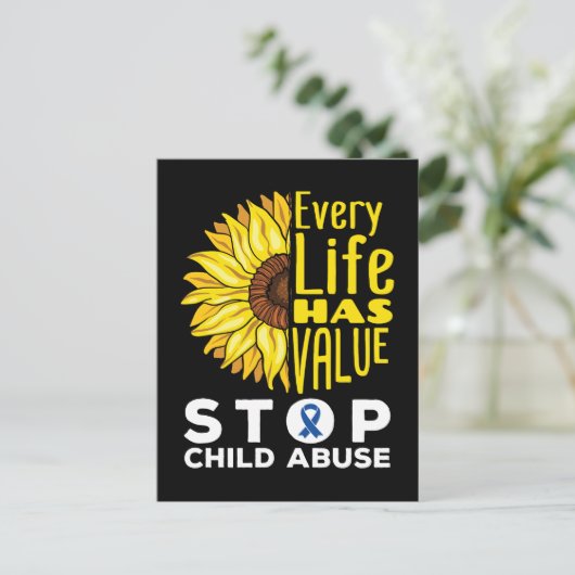 Carte Postale Sensibilisation à la violence envers les enfants T (Debout devant)