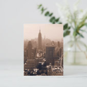 Carte Postale Sepia Empire State Building de Rockefeller (Debout devant)