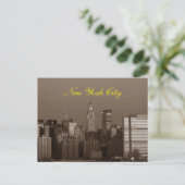Carte Postale Sepia Script Brown New York City Skyline (Debout devant)
