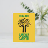 Carte Postale Serrer un arbre sauver notre terre (Debout devant)