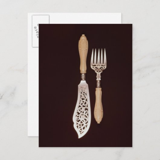 Carte Postale Serveurs de poisson avec poignées en ivoire sculpt (Devant / Derrière)