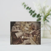 Carte Postale Servir le café du soldat blessé (Debout devant)