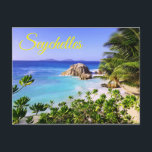 Carte Postale Seychelles Tropical Island Beach<br><div class="desc">Bienvenue sur l'île paradisiaque des Seychelles ! La photo a été prise lors d'une journée chaude, lumineuse et ensoleillée. L'eau de mer bleu cristal de la tropicale scintille au soleil et est chaude et invitante pour ceux qui sont prêts à se baigner, plonger ou nager. Des cocotiers et des arbres...</div>