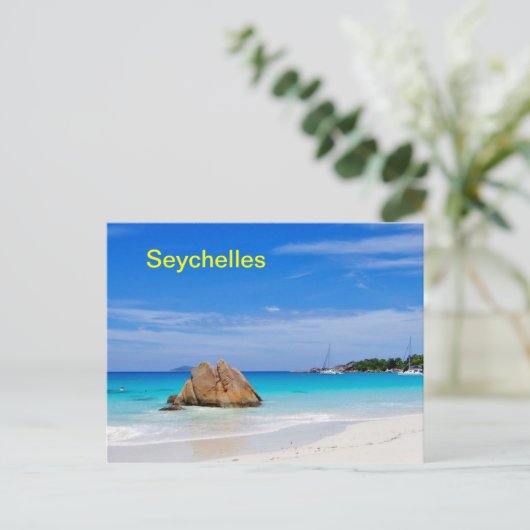 Carte postale seychelloise (Debout devant)
