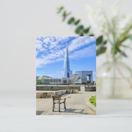 Carte postale Shard, Londres Royaume-Uni (Debout devant)