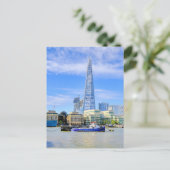 Carte postale Shard, Londres Royaume-Uni (Debout devant)