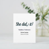 Carte Postale She did it simple black classy modern graduation (Debout devant)