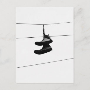 Carte Postale Shoefiti