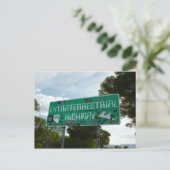 Carte Postale Signal routier extraterrestre, Rachel Nevada (Debout devant)