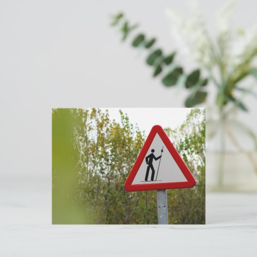 CARTE POSTALE SIGNE DE PÂTE (Debout devant)