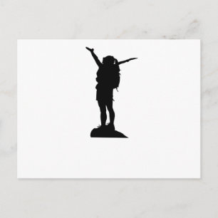 Carte Postale Silhouette de fille grimpant une montagne