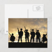 Carte Postale Silhouette de soldats de la 101e division aéroport (Devant / Derrière)