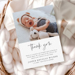 Carte Postale Simple bébé photo statistiques de naissance Merci<br><div class="desc">Une simple photo de bébé Stats Merci Card avec un script manuscrit merci et une typographie minimale. Cliquez sur le bouton Modifier pour personnaliser facilement ce modèle de remerciement avec vos propres détails et photo.</div>